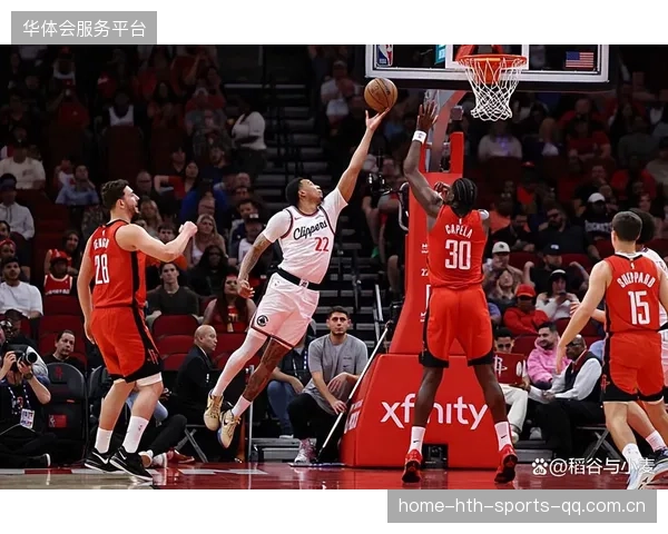 NBA快船侧翼展开大范围配合,节奏全面提升